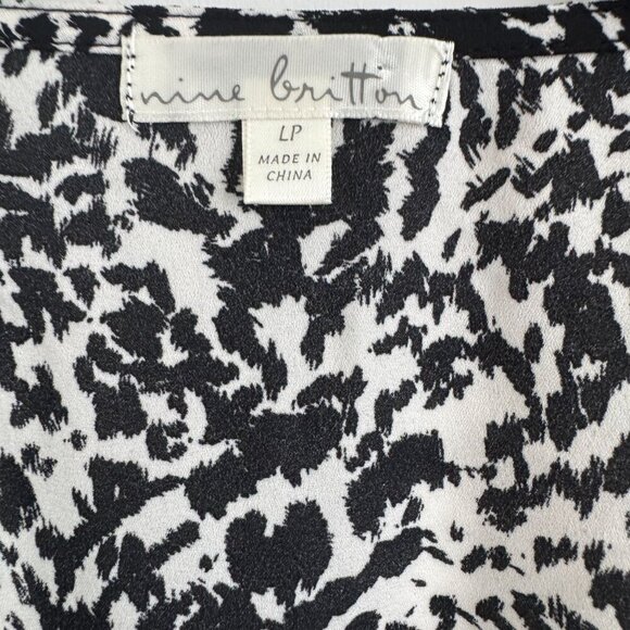 Nine Britton Women Faux Wrap Elastic Tie Waist Animal Print Blouse Size LP - Picture 3 of 11